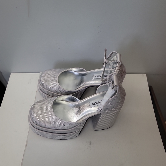 STEVE MADDEN  Charlize Rhinestone Double Platform Pumps - Picture 9 of 11